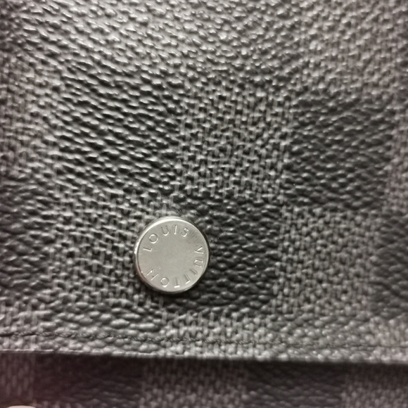 Louis Vuitton Damier Graphite Passport Holder Travel Case Two Snap MI2161 - Picture 6 of 8
